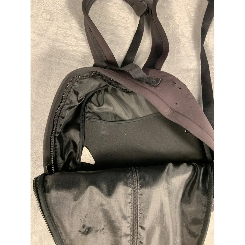 Alo Yoga Avenue Neoprene Backpack Black Athleisure Gym Bag For Parts Repair